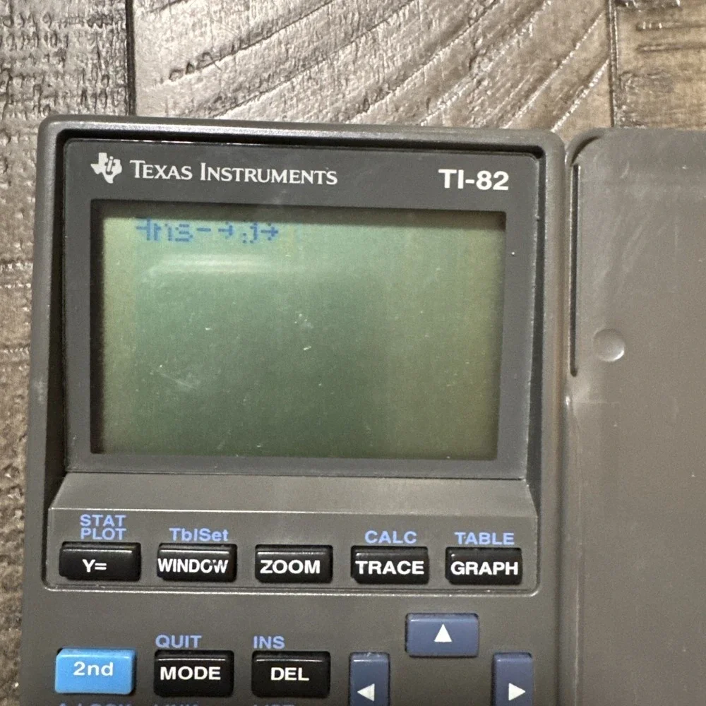 Texas Instrument TI 82 Graphing Calculator W‎ Cover Tested
